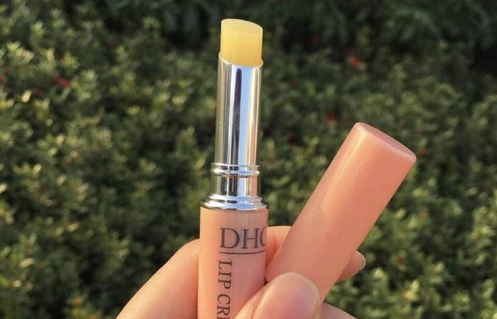 DHC Lip Cream qua lăng kính chia sẻ của khách hàng