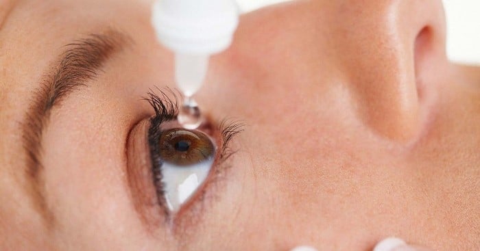 Sử dụng thuốc nhỏ mắt cải thiện thị lực
