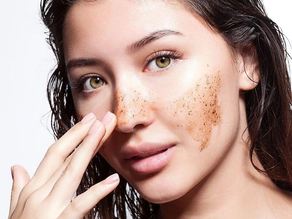tẩy da chết cho da nhạy cảm vào mùa đông