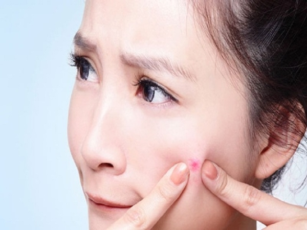 sữa rửa mặt kiềm dầu