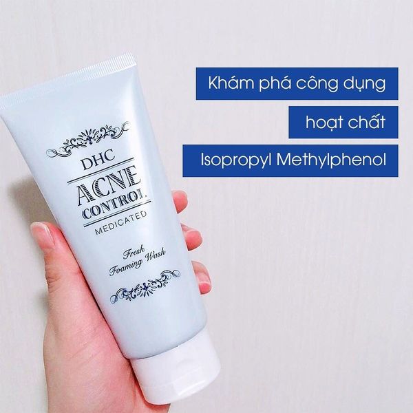 các loại sữa rửa mặt cho da mụn
