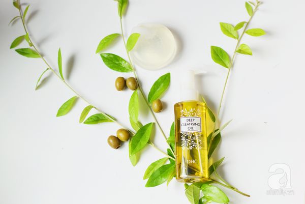 review dầu tẩy trang dhc
