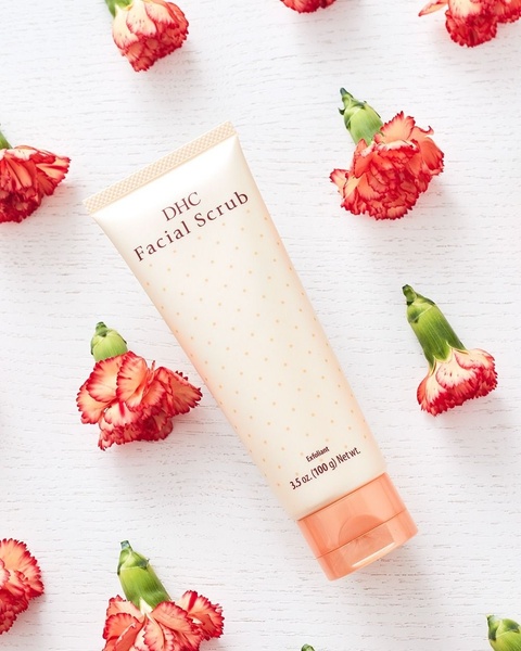 Review tẩy da chết cho da nhạy cảm DHC facial scrub