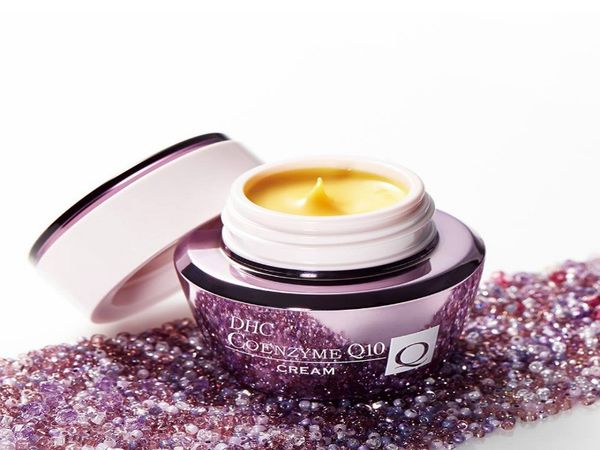 review kem dưỡng ẩm - Kem dưỡng da mặt DHC Q Cream
