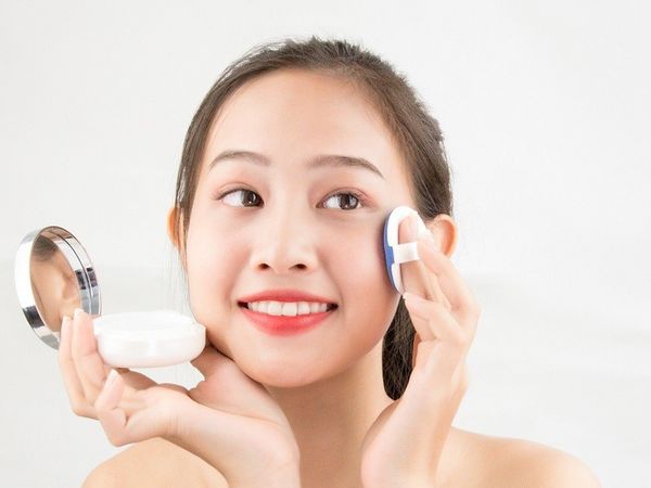 Cushion mang lại lớp nền mỏng nhẹ tự nhiên
