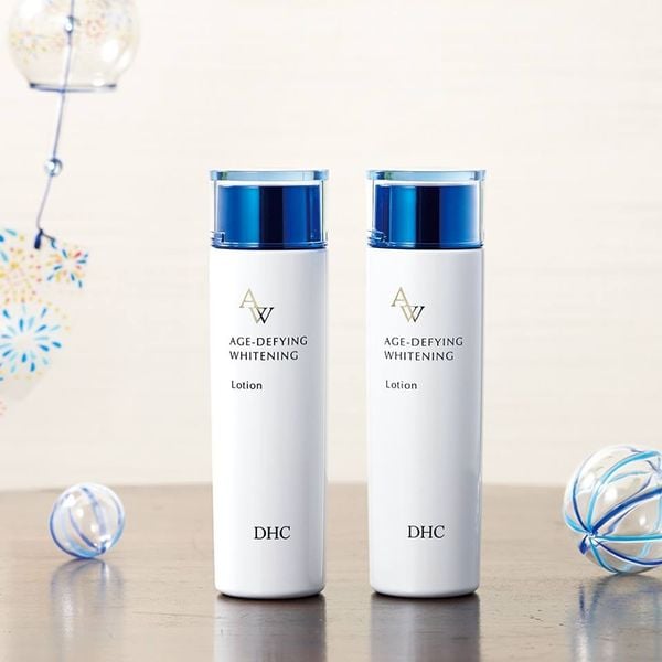 Các loại nước hoa hồng không chứa cồn - DHC Age-Defying Whitening Lotion - trẻ hóa da