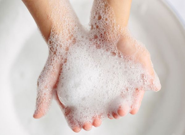 Các loại sữa rửa mặt tốt
