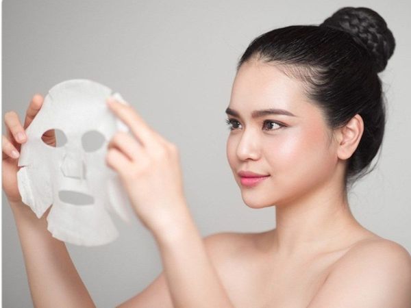 Sử dụng mặt nạ giấy