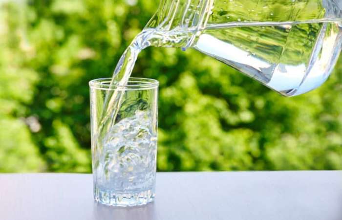Nước lọc là sự lựa chọn tốt nhất cho người bệnh gout