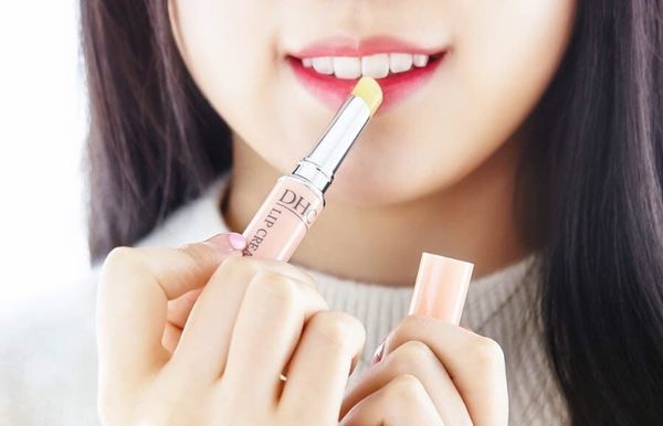 Son dưỡng DHC Lip Cream lưu giữ vẻ hồng hào cho đôi môi