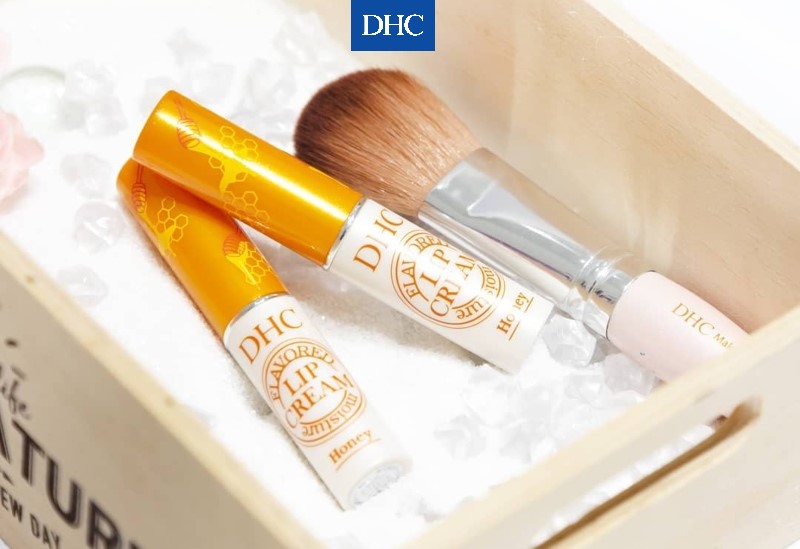 Son dưỡng hương mật ong DHC Flavored Moisture Lip Cream