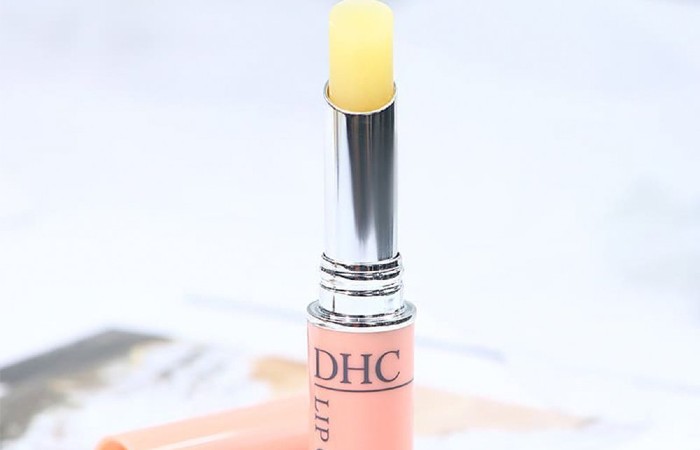 Tìm hiểu về son dưỡng môi DHC Lip Cream