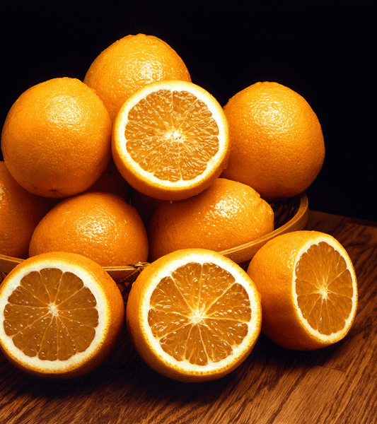 Vitamin C được tìm thấy trong hầu hết các loại trái cây họ cam quýt