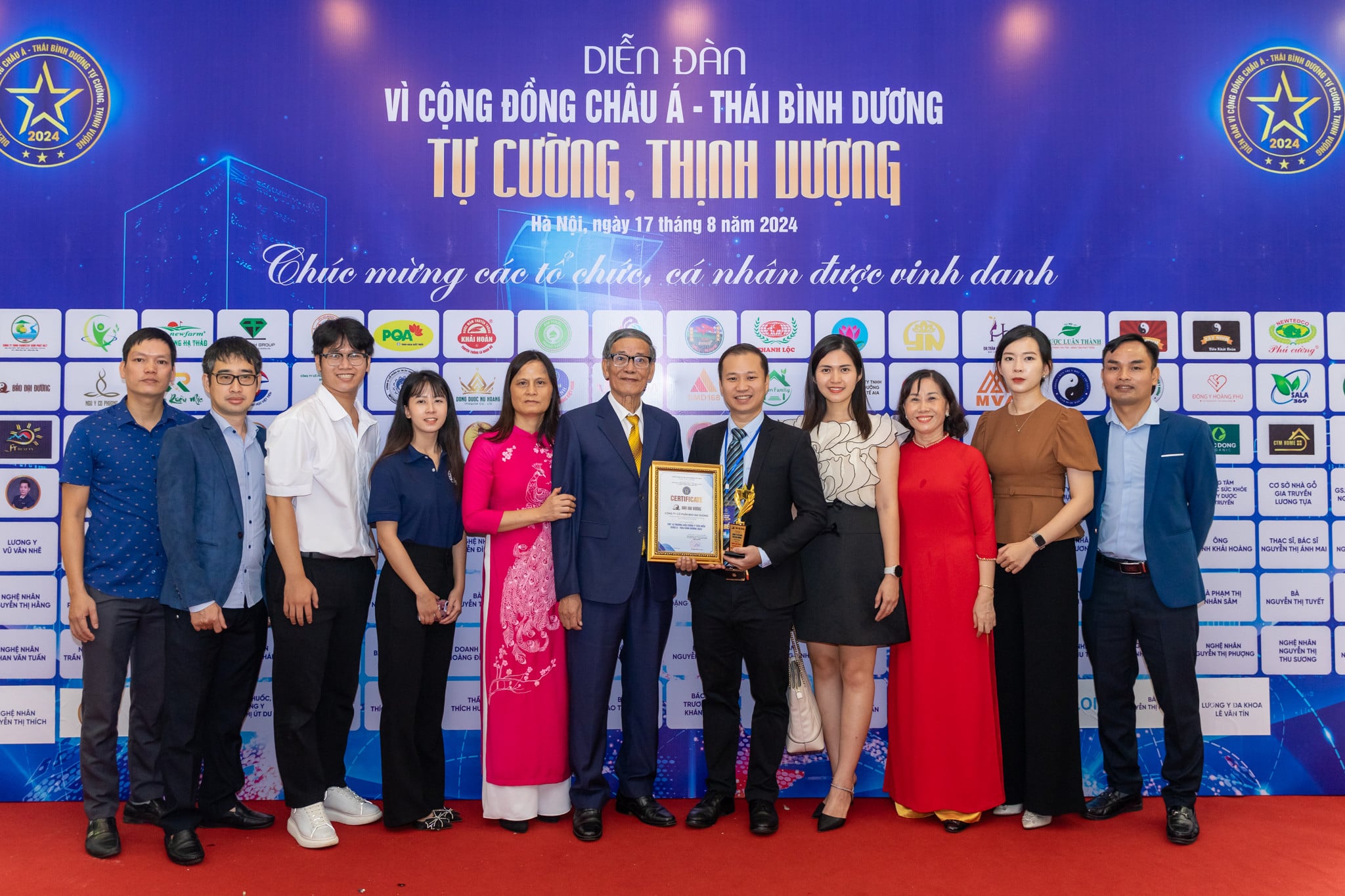 Công ty cổ phần Bảo Đại Đường nhận giải thưởng Top 10 Thương hiệu Đông y gia truyền tiêu biểu Châu Á - Thái Bình Dương 2024