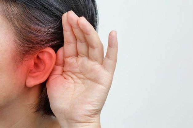 Viêm tai giữa có bị ù tai không?