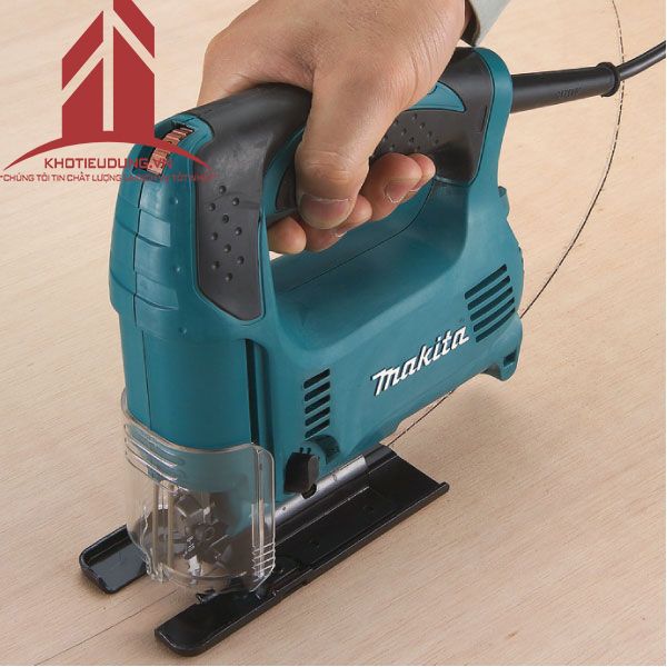 Máy-cưa-lọng-Makita-4328