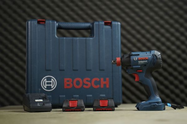 Máy siết ốc động lực Bosch GDX 180-LI