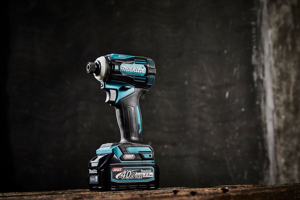 Máy vặn vít pin Makita TD001GM201