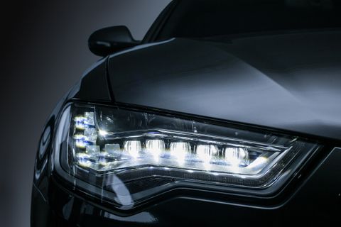 Tìm hiểu về ưu – nhược điểm của các loại đèn pha ô tô