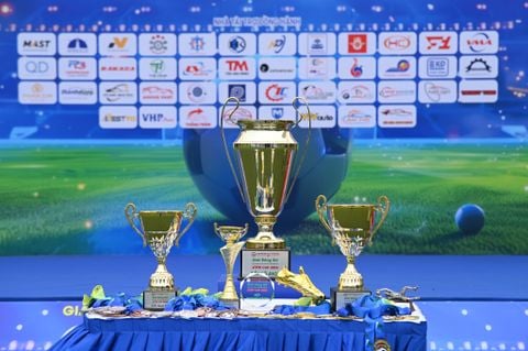 LỄ BẾ MẠC GIẢI BÓNG ĐÁ PHỤ TÙNG Ô TÔ HÀ NỘI LẦN THỨ XIII - CTR CUP 2024