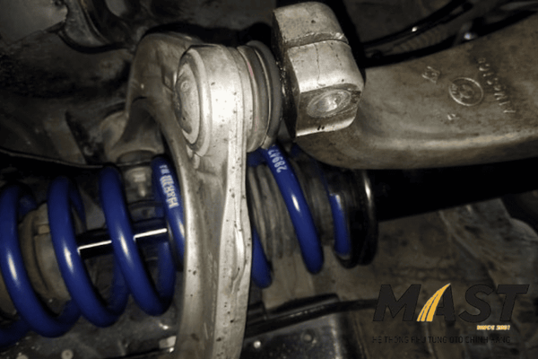 Chi phí thay càng chữ A hoặc cao su càng chữ A là bao nhiêu?