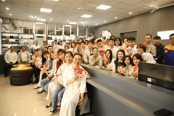 MAST đã có hơn 20 năm kinh nghiệm kinh doanh phụ tùng - phụ kiện xe ô tô