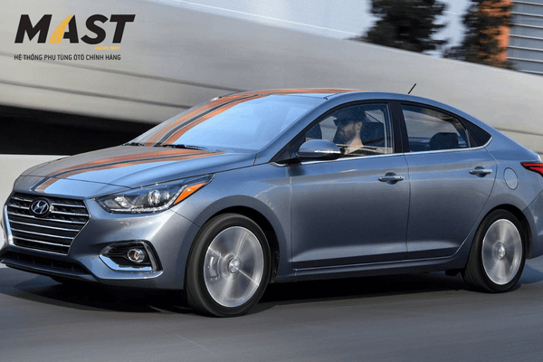 Động cơ xe Hyundai Accent được trang bị hộp số 6 cấp giúp vận hành êm ái, dễ lái