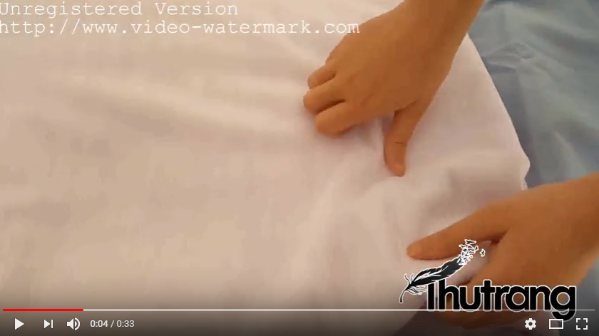 Màn Thu Trang: Kiểm tra độ dai và mềm mại của vải màn