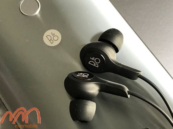 mua tai nghe LG V30 B&O chính hãng tphcm