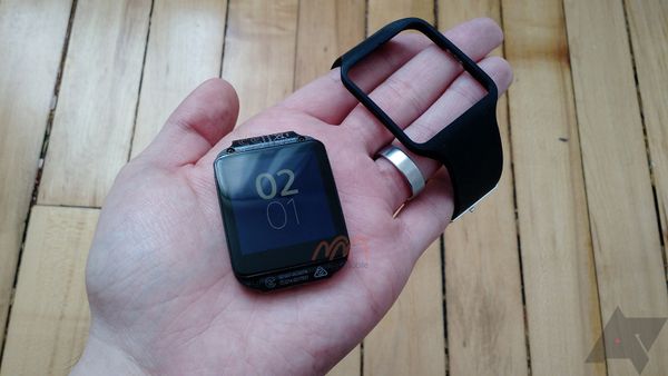 Thay pin đồng hồ thông minh Sony Smartwatch 3