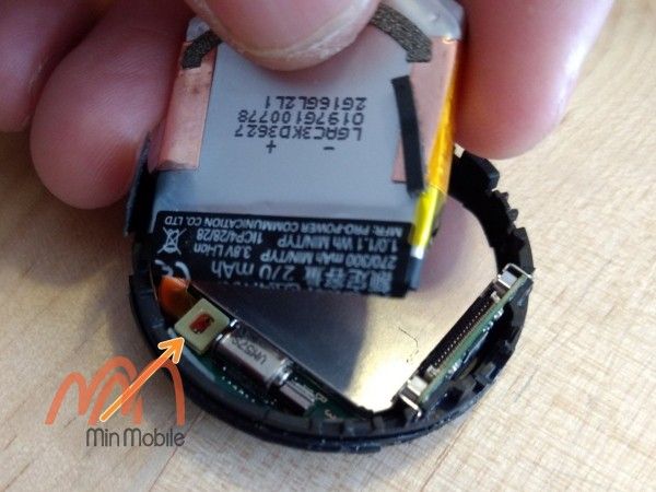 thay pin moto 360 gen 2 chính hãng