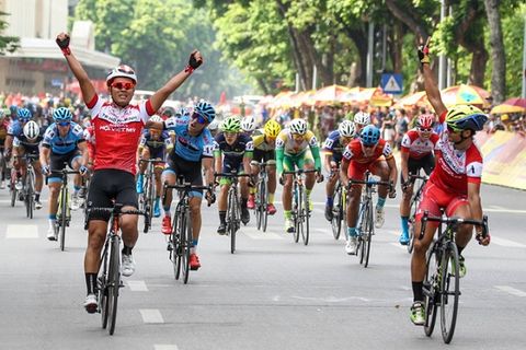 Giải đua xe đạp mừng Quốc Khánh Anh em Lê Văn Duẩn giành chức vô địch