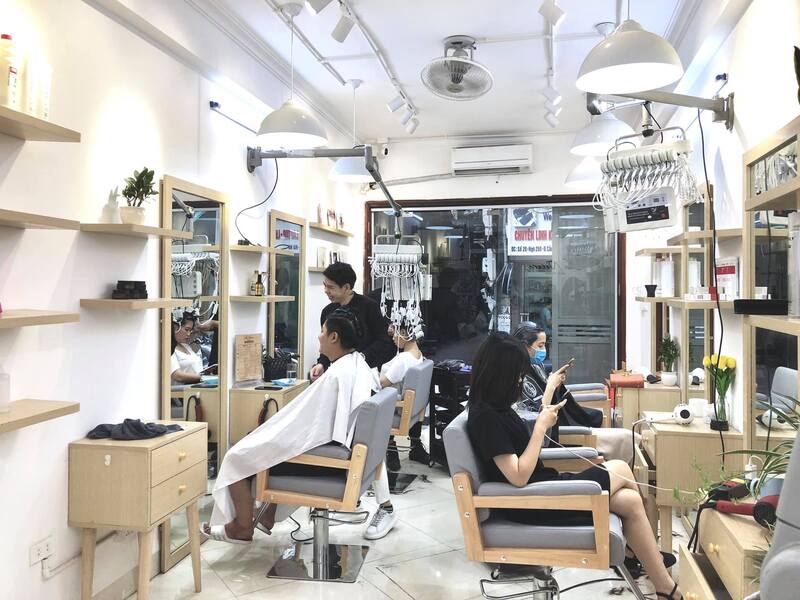 Kinh doanh salon tóc là một lĩnh vực rất phổ biến và có nhu cầu ổn định trong thị trường
