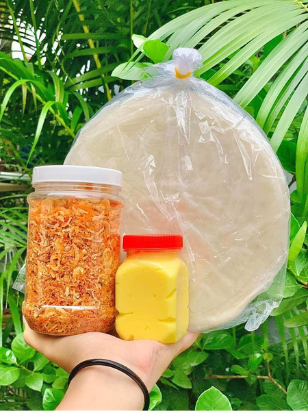 Combo bánh tráng phơi sương đang “hot”, được nhiều bạn trẻ săn lùng hiện nay