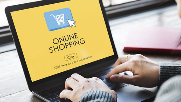 Hình thức bán hàng online hiện được rất nhiều người áp dụng.