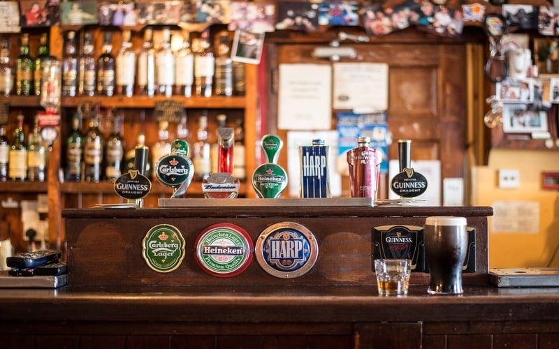 Kinh nghiệm mở quán pub mini hút khách cho người mới
