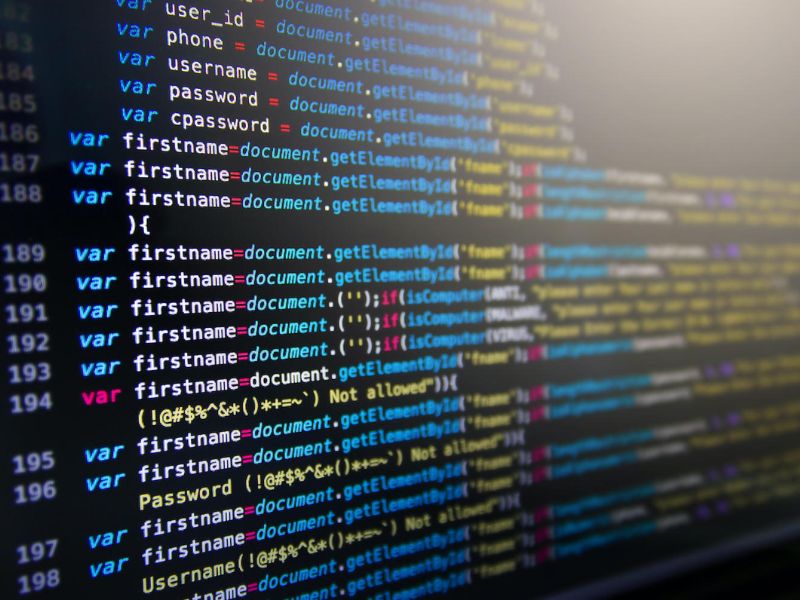Source code là gì? Tầm quan trọng của source code khi thiết kế website