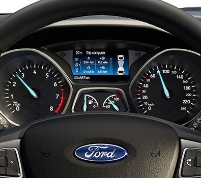 Ford Focus Trend giá chỉ 610 triệu đồng - 2