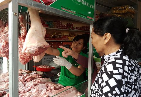 Tưng bừng khai trương cửa hàng Porkpork Mai Sơn Lộc