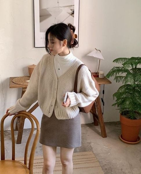 Tư vấn vài kiểu áo khoác dáng ngắn hợp với nàng nấm lùn | by Le Hoan |  Medium