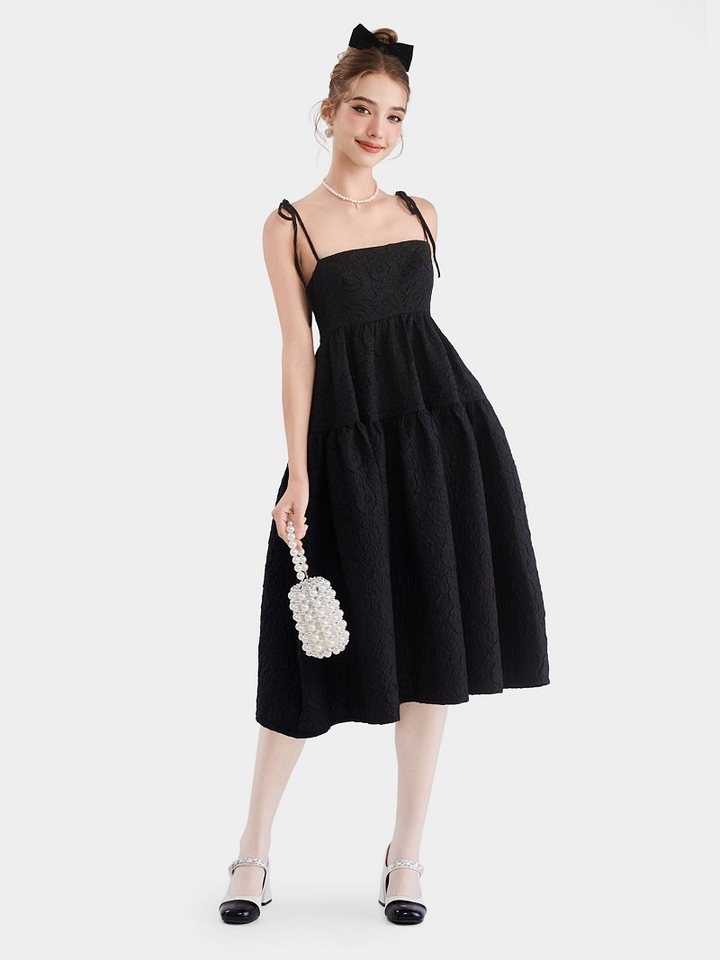 Đầm váy đen nơ 2 dây bản to phom dáng chuẩn đẹp lụa G377 - Giá Sendo khuyến  mãi: 95,000đ - Mua ngay! - Tư vấn mua sắm & tiêu dùng trực tuyến Bigomart