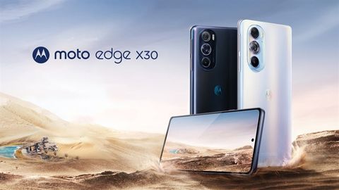 Moto Edge X30 ra mắt: Smartphone đầu tiên chạy Snapdragon 8 Gen 1, có phiên bản dùng camera ẩn mới, giá tốt không tưởng