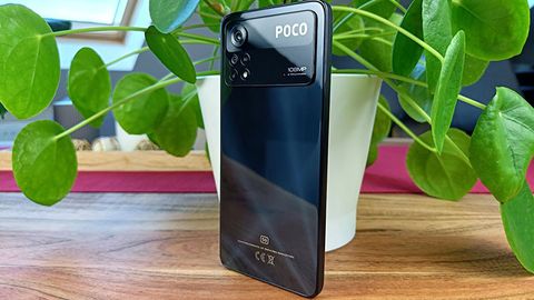 Trên tay POCO X4 Pro 5G: Màn hình AMOLED 120Hz, camera 108MP và sạc 67W