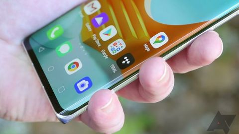 Nói thật là, thiết kế điện thoại kiểu này bỏ ngay không ai tiếc