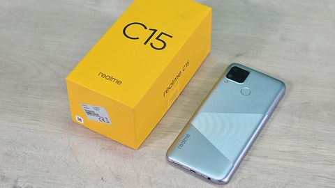 Trên tay Realme C15 tại Việt Nam: Thiết kế giống C12, thêm 1 camera sau, tăng thêm 1GB RAM, chạy Snapdragon 460, giá 4,19 triệu đồng
