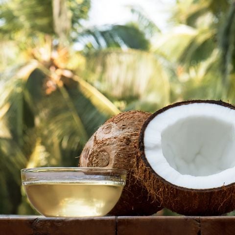 Dầu Dừa Phân Đoạn Fractionated Coconut oil là gì?