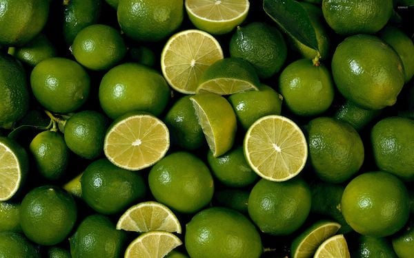 Tinh Dầu Chanh (Xanh) - Lime Essential Oil