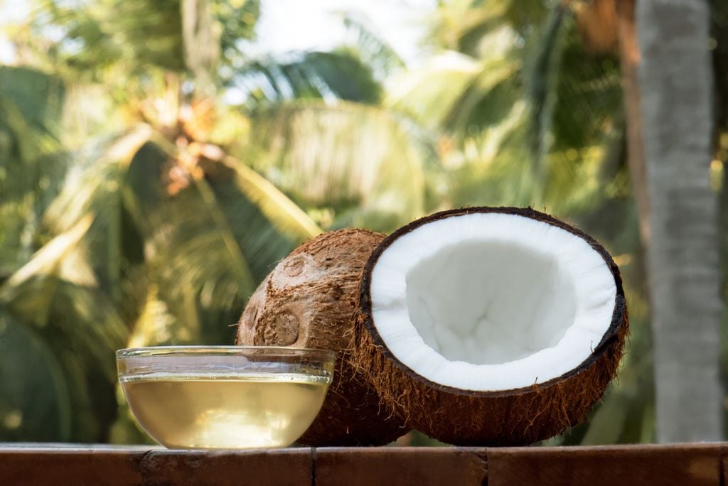 Dầu Dừa Phân Đoạn - Fractionated Coconut Oil - Hoa Thơm Cỏ Lạ