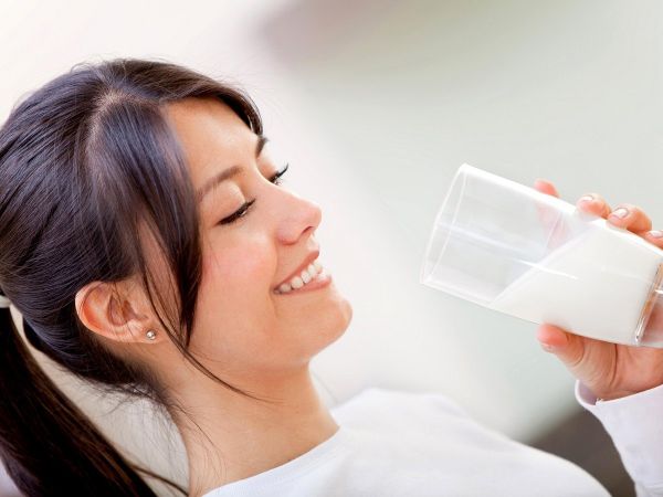 Mẹ Sau Sinh Uống Sữa Tươi - Uống Bao Nhiêu Mỗi Ngày Là Tốt Nhất