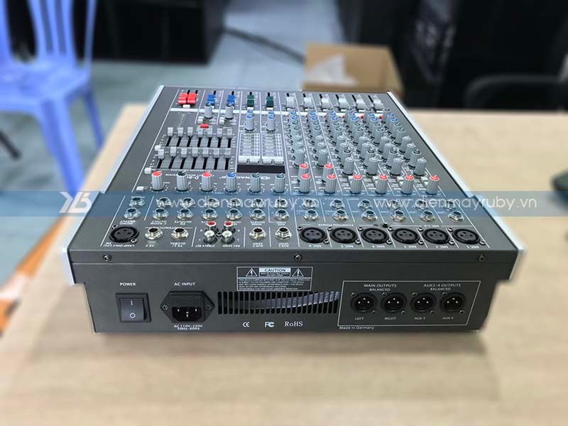 mixer-dynacord-d600